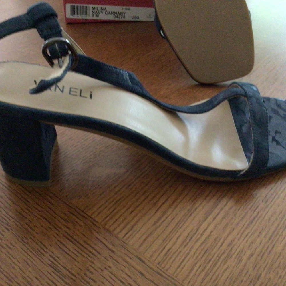 Van Eli navy heeled sandals. New in the box. Size 9